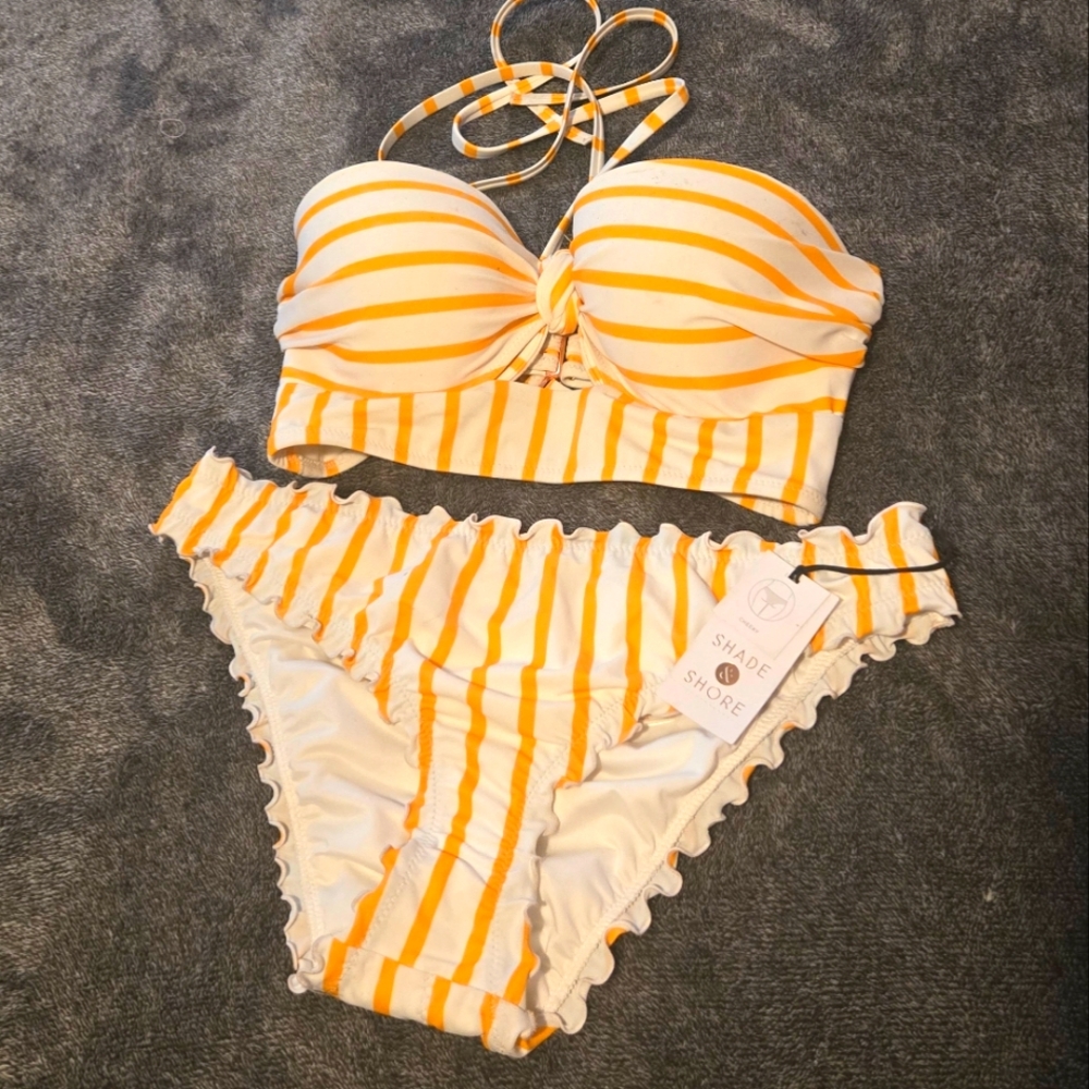 Nwt Shade & shore 2 piece swimsuit yellow and white striped size medium